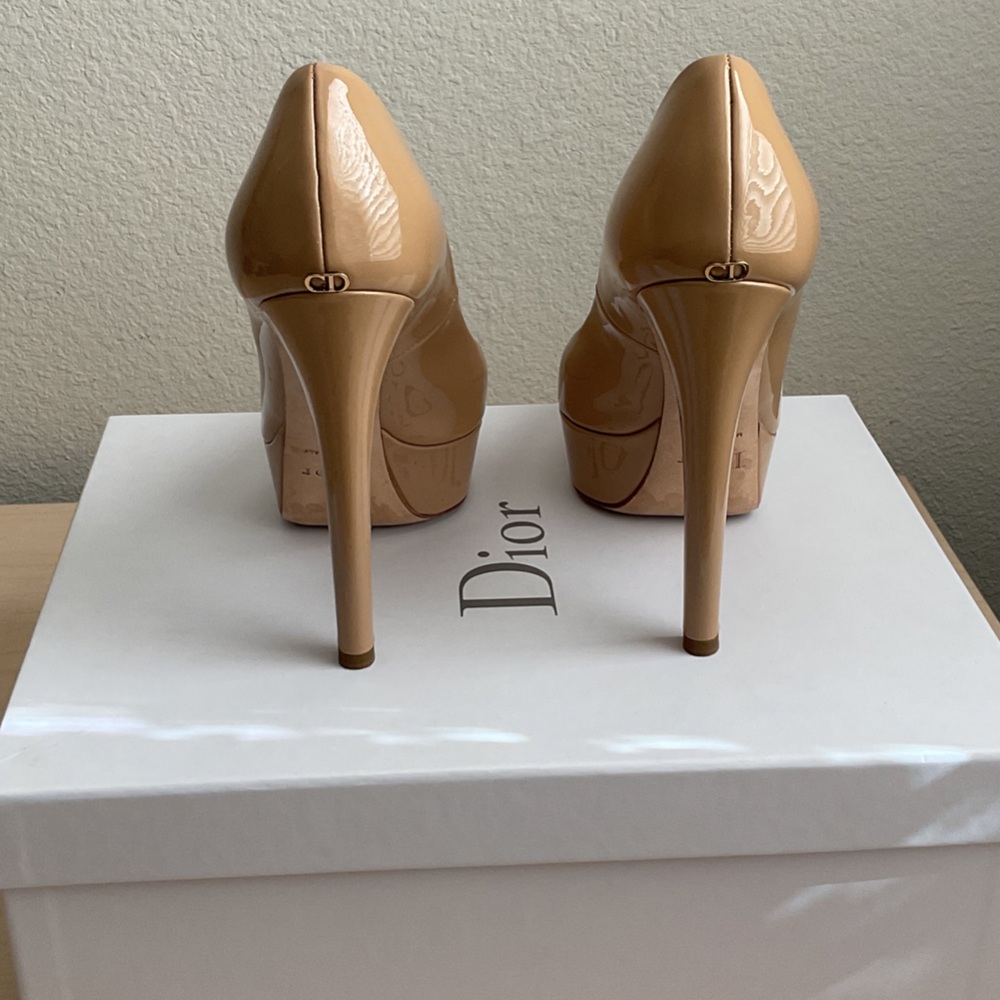 Dior Women's Beige Heels - Picture 5 of 14